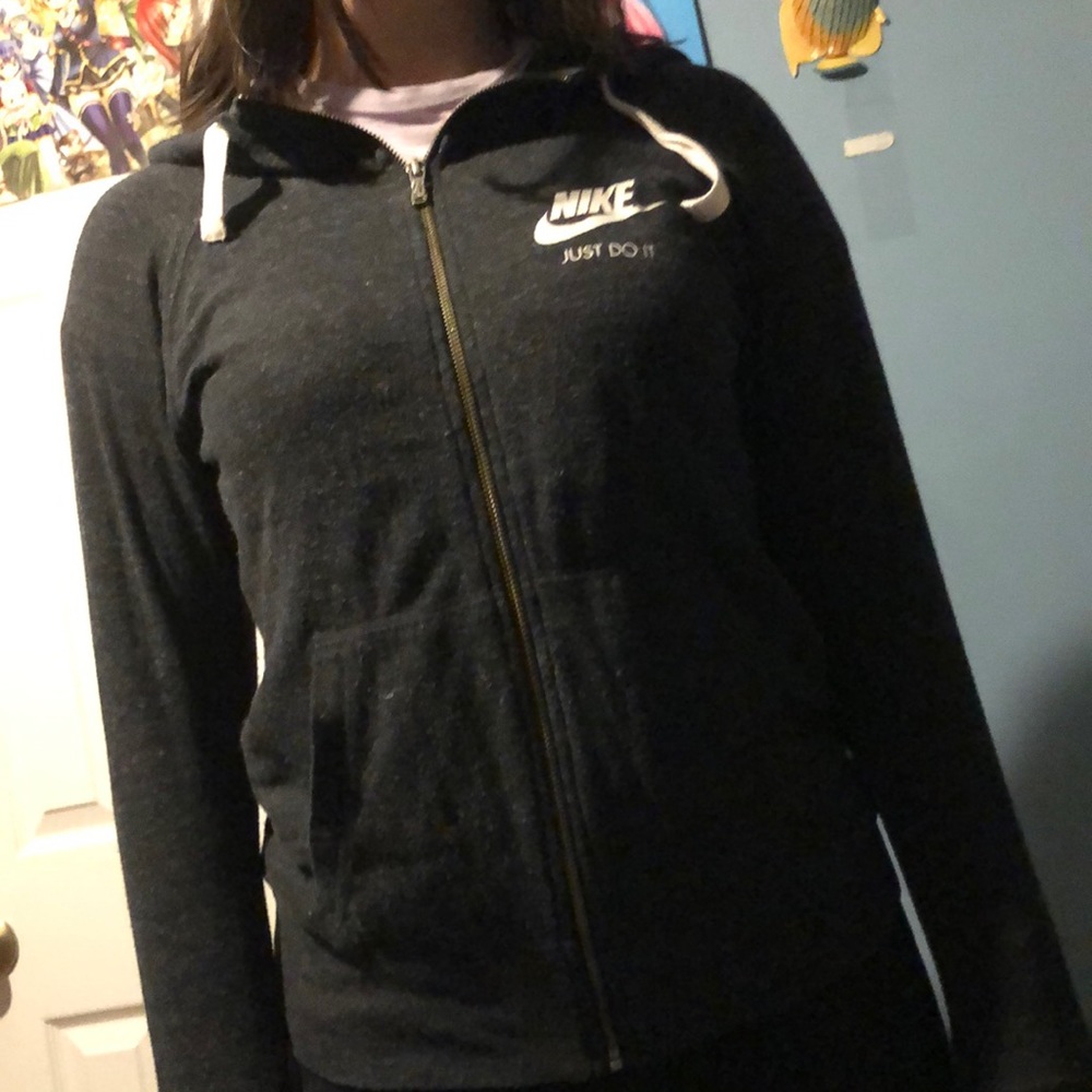 nike zip up jacket